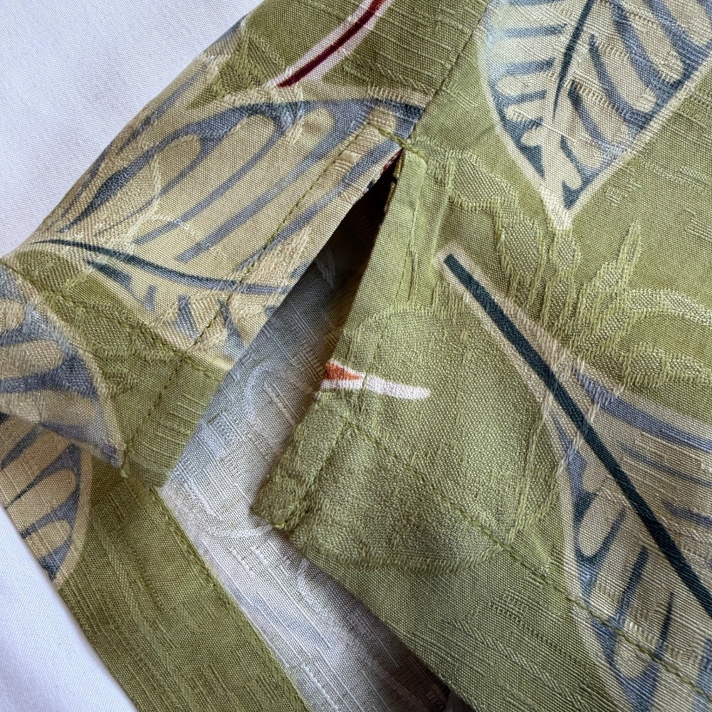Tommy Bahama Shirt Mens L Green Silk Tropical Floral Short Sleeve Button Up GOOD - Picture 4 of 12